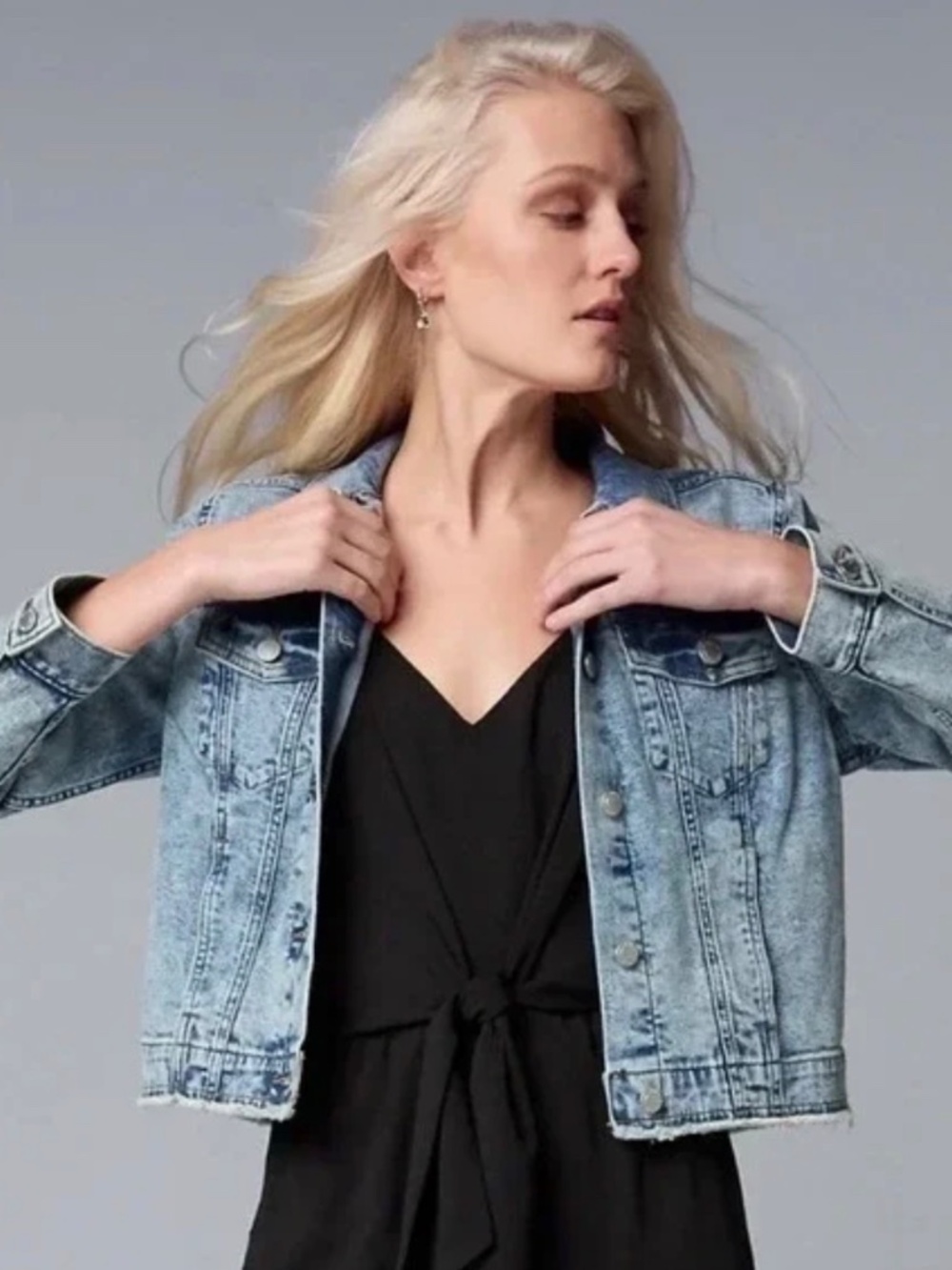 NWT Simply Vera Wang Cropped Denim Jacket Size X Small